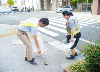 清掃活動の様子