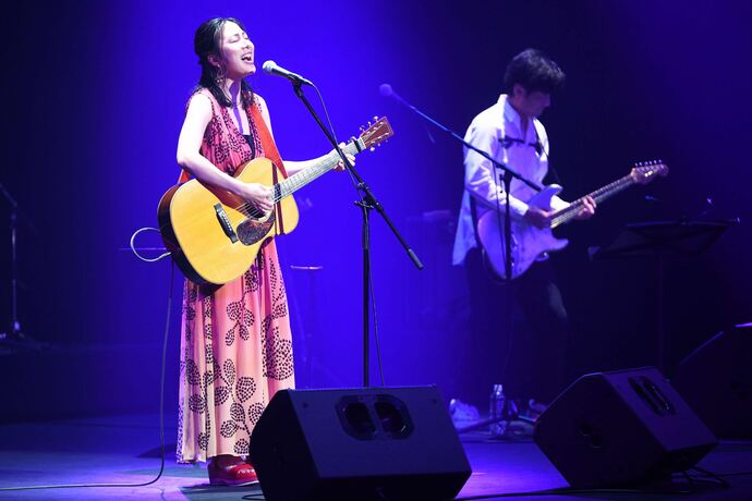植村花菜さん歌唱画像