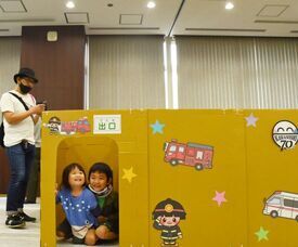 ダンボール迷路実施中の様子