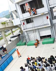 レスキューデモンストレーションの様子1枚目