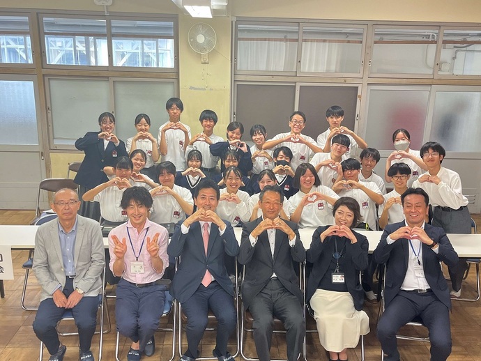 意見交流会のあとの集合写真