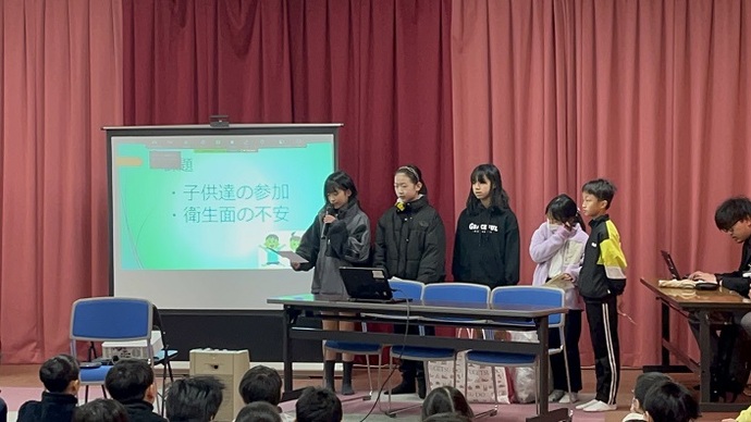 提案する桜が丘小5年生（1）